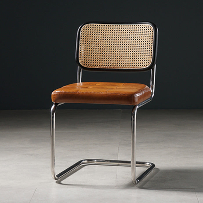 Eigentijdse metalen eetstoelen dineren open achterste armloze zijstoelen voor keuken