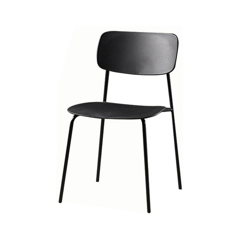 Silla de comedor de estilo moderno Silla auxiliar apilable sin brazos con patas de metal