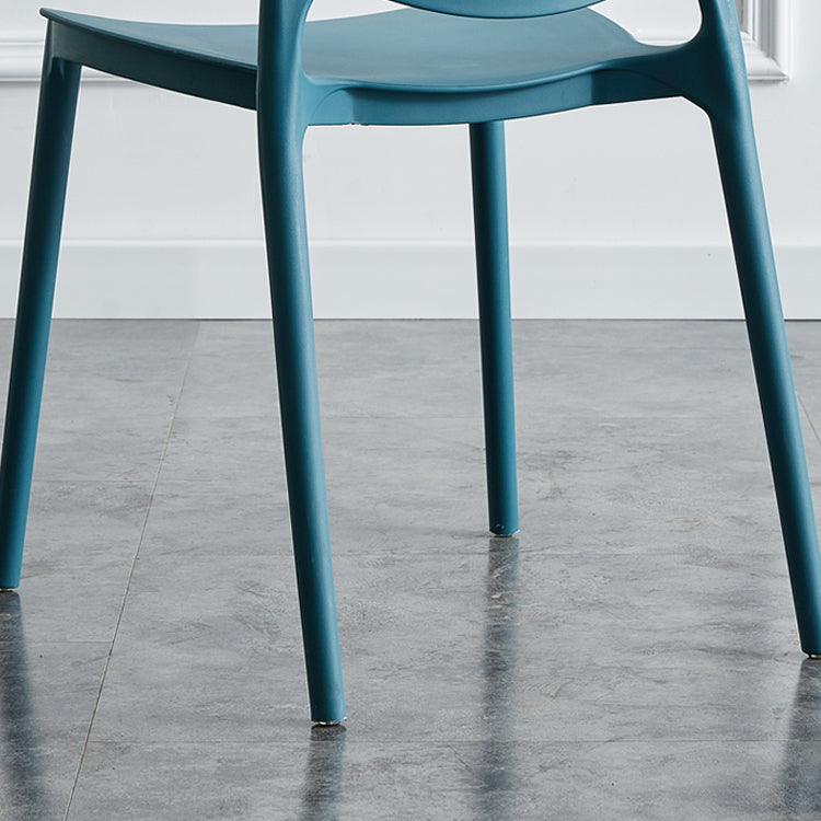 Silla escandinava de plástico para interior y exterior, silla lateral con respaldo abierto