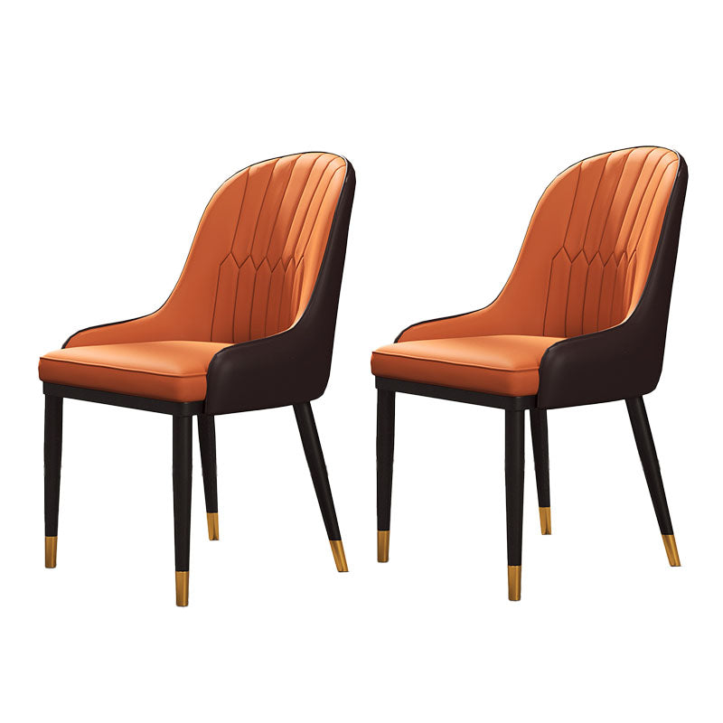 Silla auxiliar de comedor de cuero con respaldo sólido de diseño escandinavo
