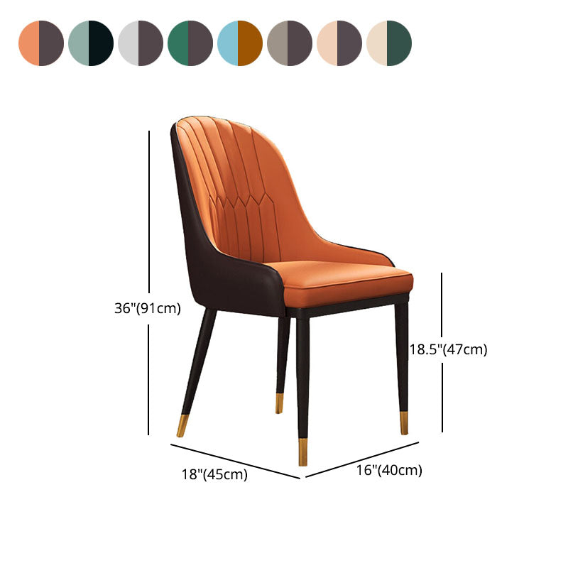 Silla auxiliar de comedor de cuero con respaldo sólido de diseño escandinavo
