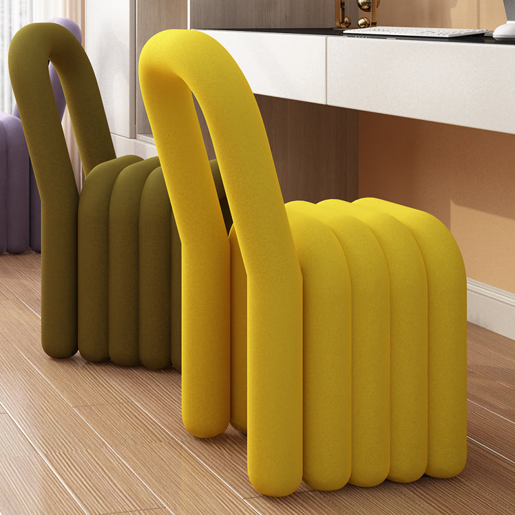 Chaise de salle à manger sans bras en velours contemporain chaises de salle à manger en métal pour un usage à domicile