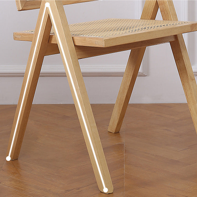 Silla de comedor contemporánea con respaldo abierto de madera maciza con acabado mate