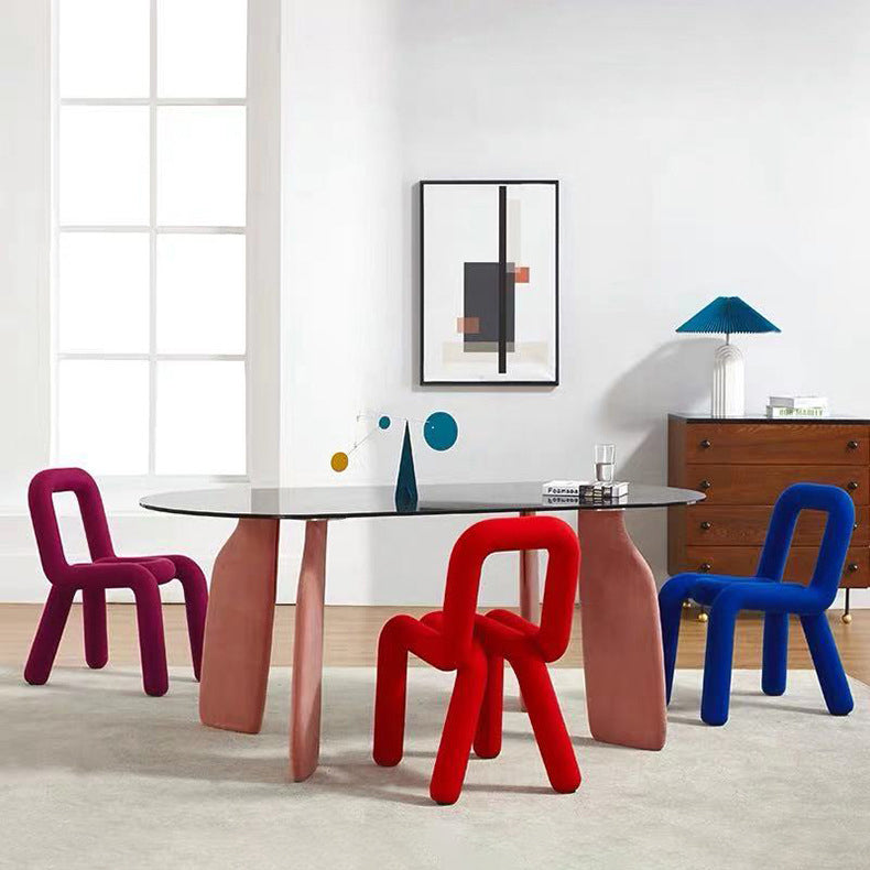 Silla lateral curvada de terciopelo de estilo diseñador, silla de comedor con respaldo abierto y acabado mate