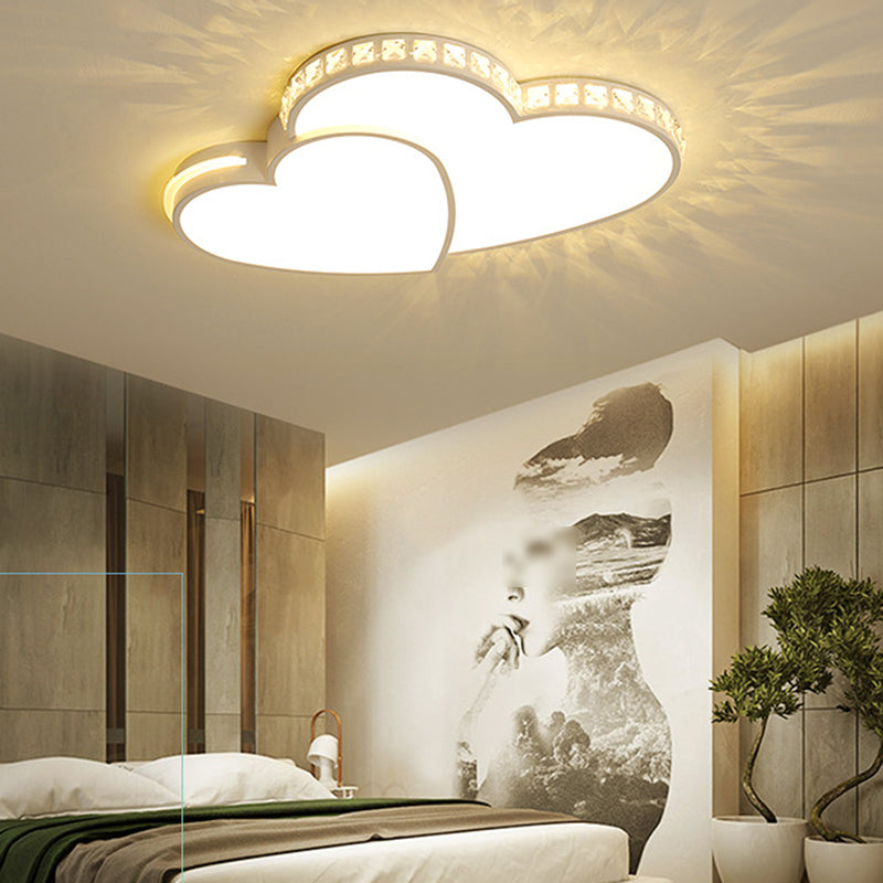 Plafoniera da incasso a forma di cuore in cristallo. Moderna illuminazione da incasso a 2 luci in bianco