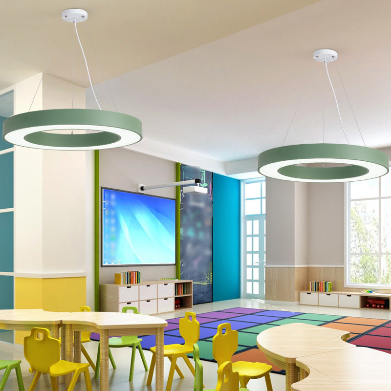 Forme de bague en métal La lumière suspendue style moderne 1-Light Hanging Mount Fixture pour la maternelle