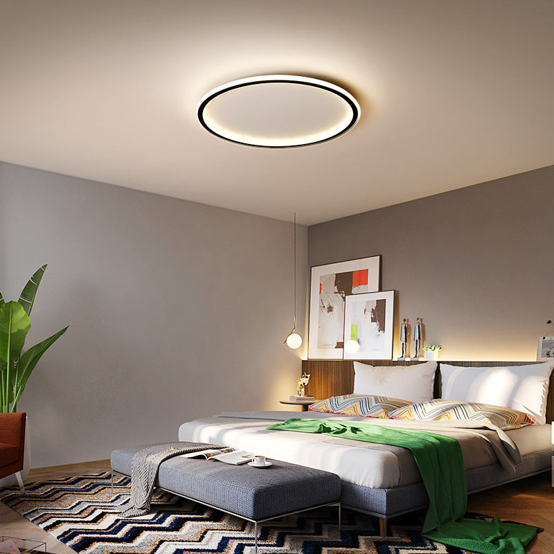 Contemporary Round Flush Light Metal 1 Light Flush Mount Ceiling Fixture in Black