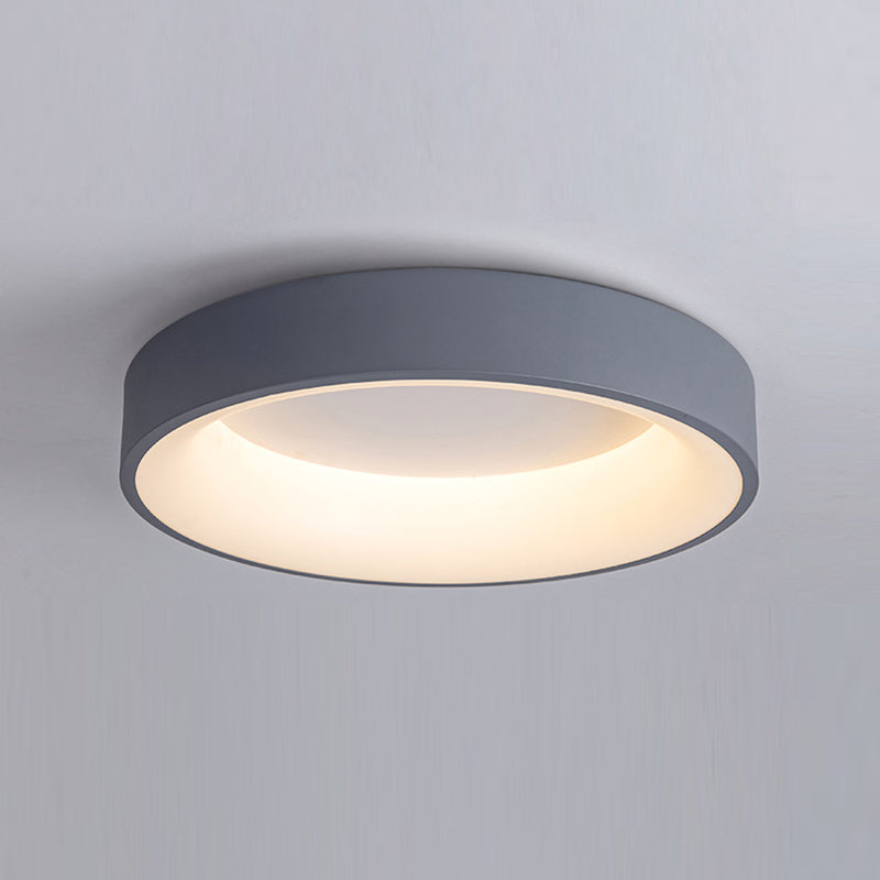 Metal Circle Ceiling Lighting Simplicity LED Flush Mount Ceiling Light Fixture