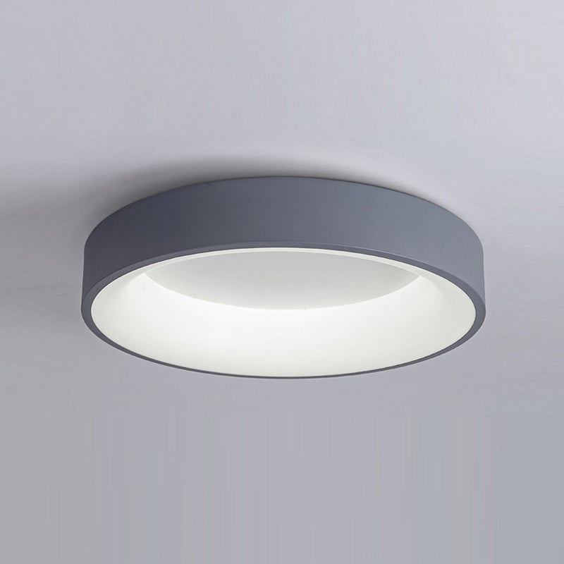 Metal Circle Ceiling Lighting Simplicity LED Flush Mount Ceiling Light Fixture