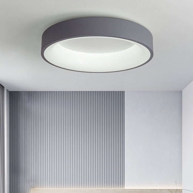 Metal Circle Ceiling Lighting Simplicity LED Flush Mount Ceiling Light Fixture