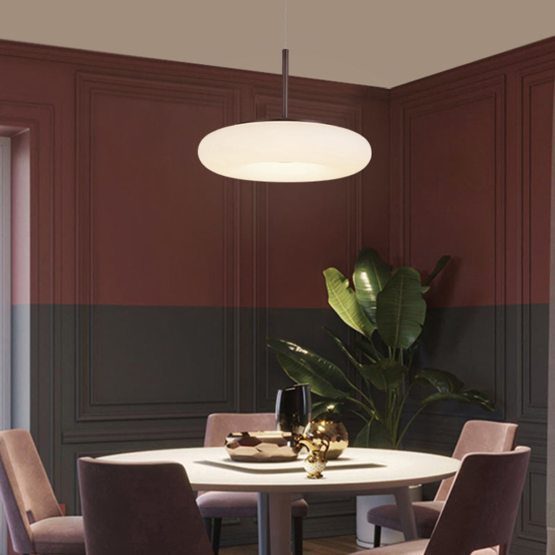 Salle de salle à manger circulaire LED PENDANT MÉTALLAL MINMINATION ÉCLAIR