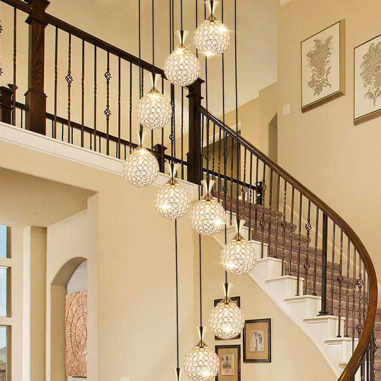 Escaliers multi-légers en spirale Pendant la lampe à goutte élégante minimaliste avec nuance de cristal à billes