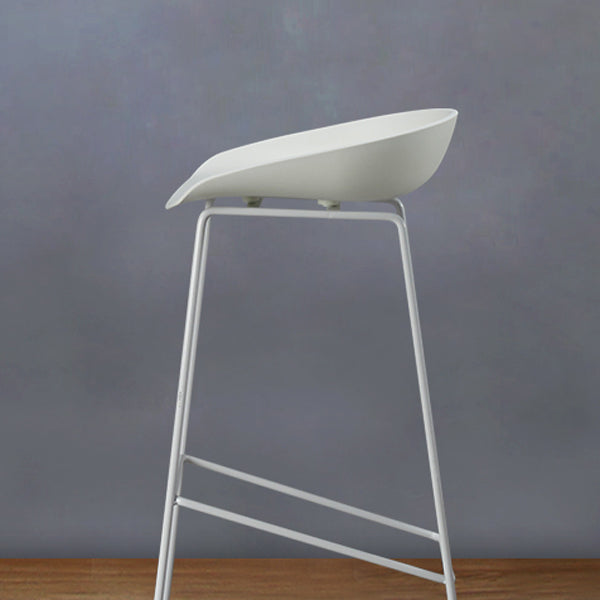 Modern Style Iron Bar Stool with Footrest Coffee Shop Casual Bar Stool