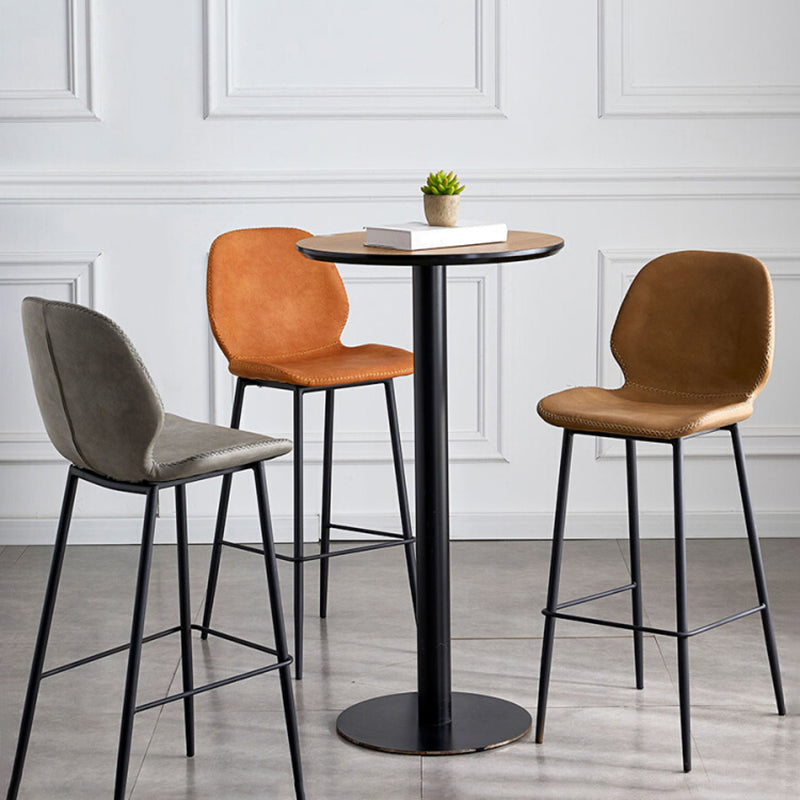 Taburete de barra de hierro de estilo moderno con taburete de bar de espalda baja del reposapiés