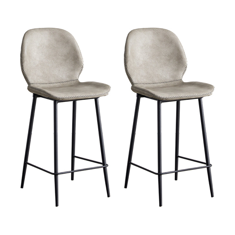 Taburete de barra de hierro de estilo moderno con taburete de bar de espalda baja del reposapiés
