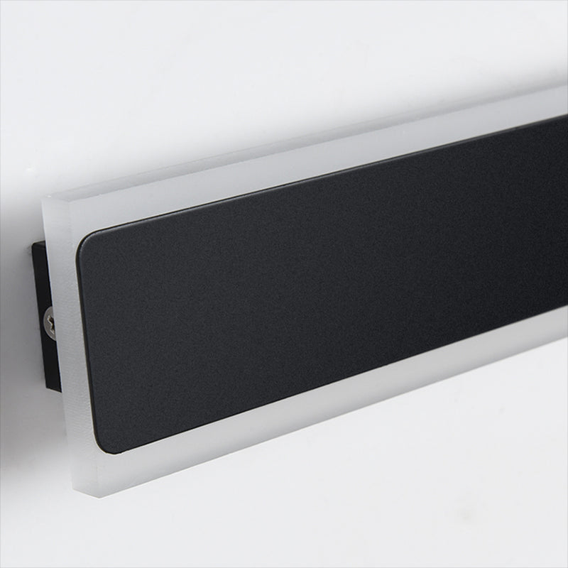 Linear Shade Metal Wall Sconce Modern Style Single Light Wall Mount Light