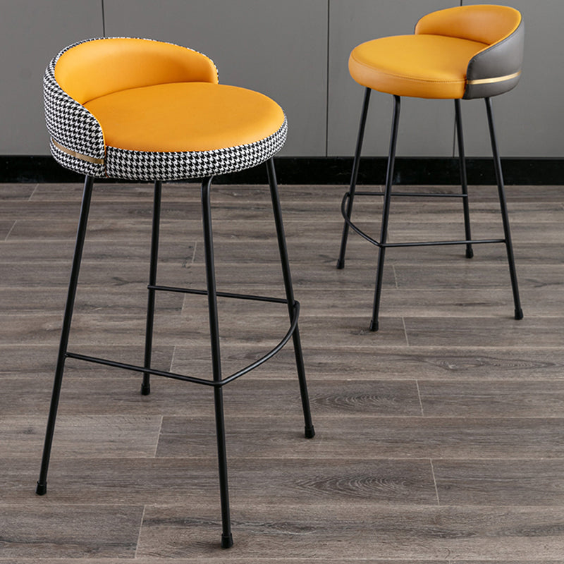 Taburete de bar moderno, taburete de bar de cuero sin brazos con reposapiés, base de metal