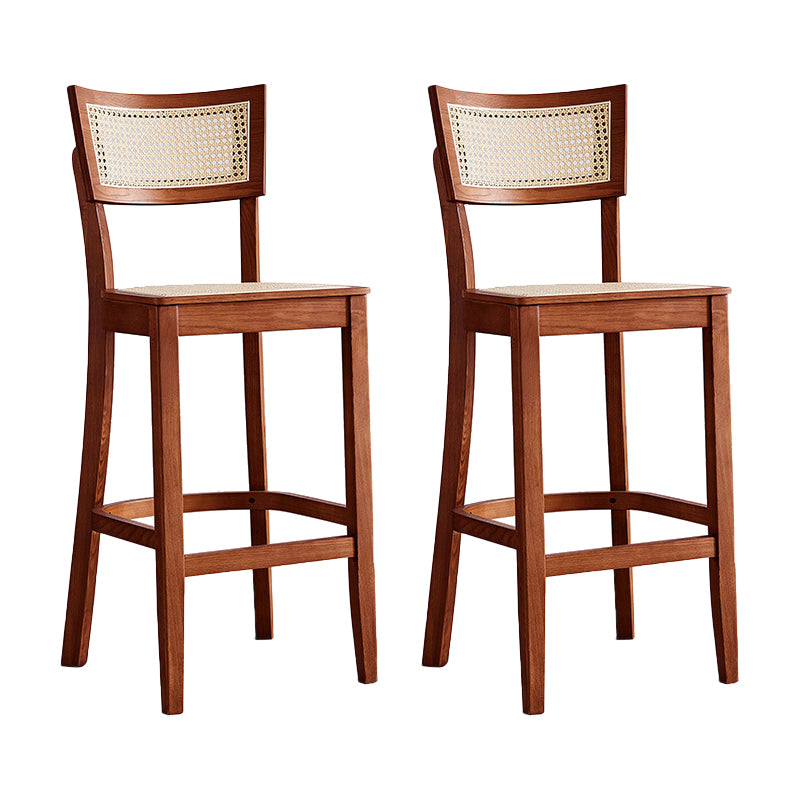Taburete de bar de madera maciza de estilo moderno con reposapiés Taburete de bar con respaldo bajo