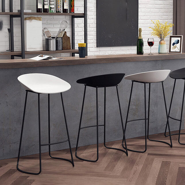 Modern Style Metal Bar Stool with Footrest and Low Back Cafe Creative Bar Stool