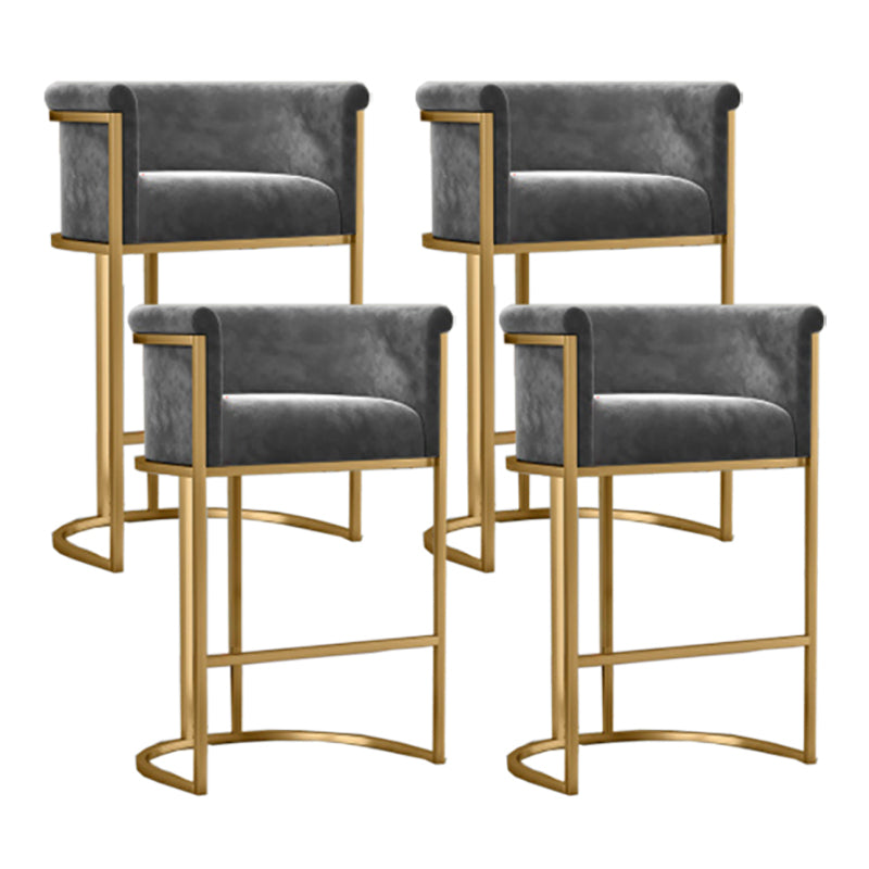 Glam Armlehnen-Rückenlehnen-Thekenhocker, Eisen-Café-Barhocker mit Samtkissen und Pedal