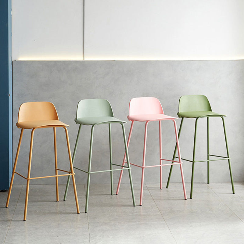 Taburete de bar de estilo industrial Taburete de mostrador con asiento de PP para barra de cocina