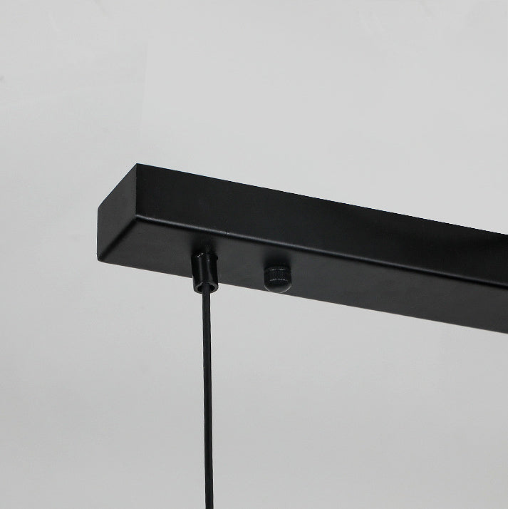 Modern Metal Island Light Strip Colgante de isla LED negra para comedor