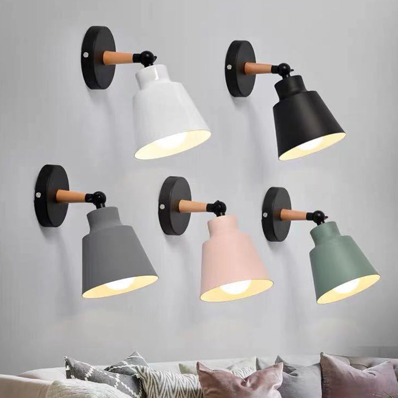 Nordic Metall Wall Light 5 "breite Makkaronwandleuchten mit Holz für Wohnzimmer