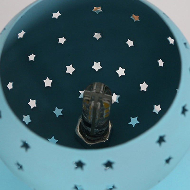 Mur en métal de style nordique clair