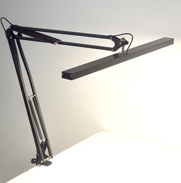 Moderne stijl lineaire nachttafellamp metaal 1 licht nachtkastje lamp in zwarte afwerking