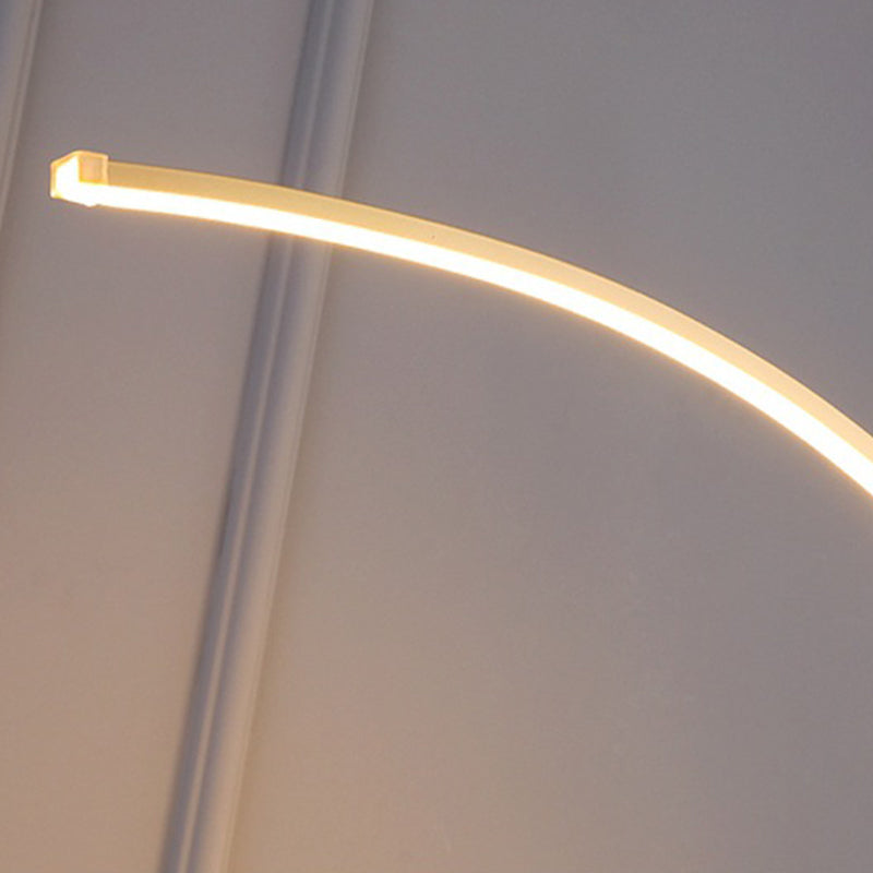 Luce di pavimento in metallo a forma lineare Stile moderno Luce a pavimento singolo montato