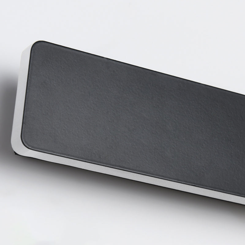 Éclairage de mur en métal linéaire