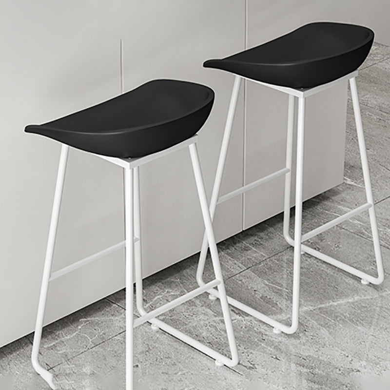 Modern Armless Backrest Counter Stool Iron Kitchen Bar Stool with Plastic Seat