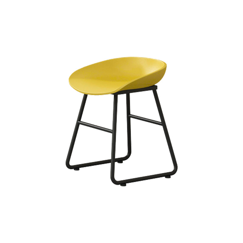 Modern Armless Backrest Counter Stool Iron Kitchen Bar Stool with Plastic Seat