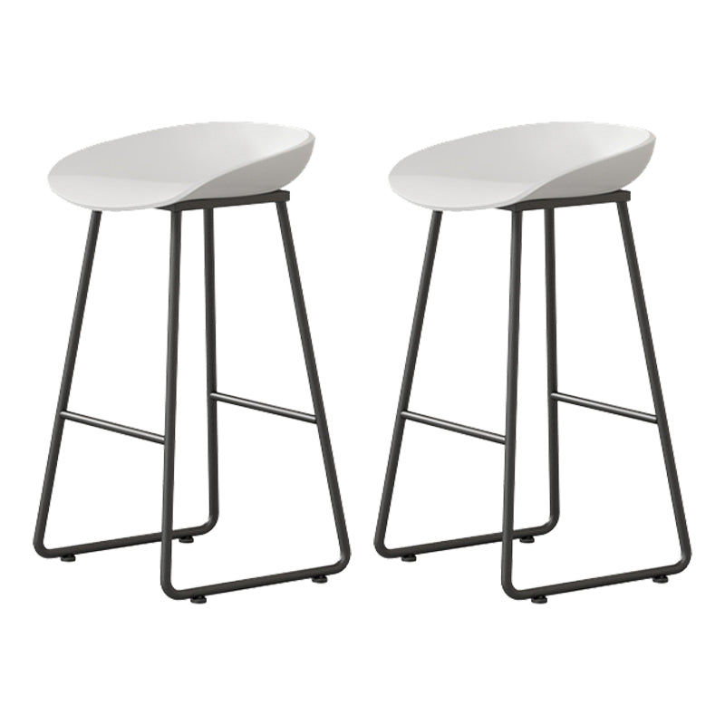 Modern Armless Backrest Counter Stool Iron Kitchen Bar Stool with Plastic Seat