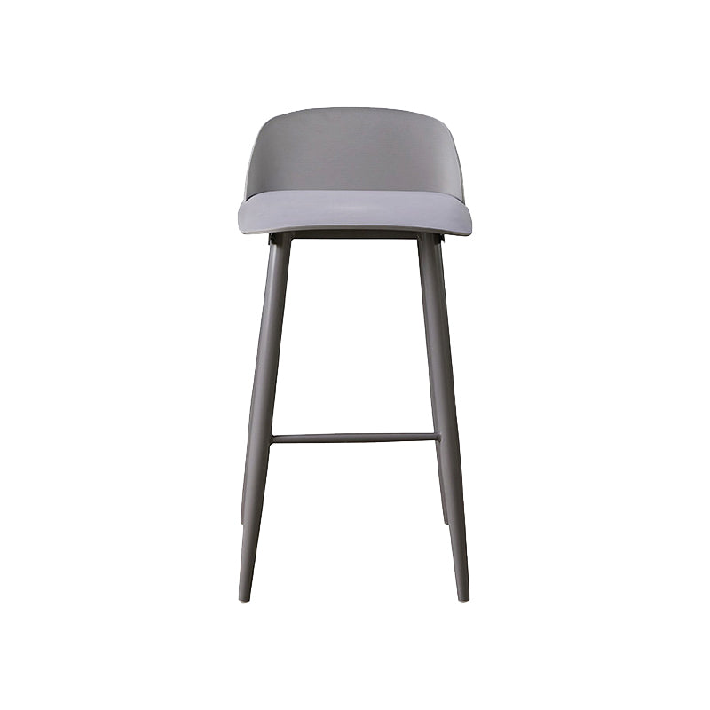 Taburete de asiento de pp de estilo industrial con patas de hierro para barra de cocina