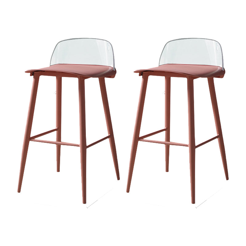 Taburete de asiento de pp de estilo industrial con patas de hierro para barra de cocina
