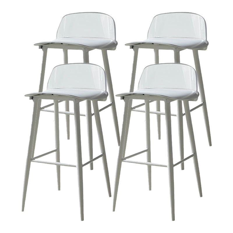 Taburete de asiento de pp de estilo industrial con patas de hierro para barra de cocina