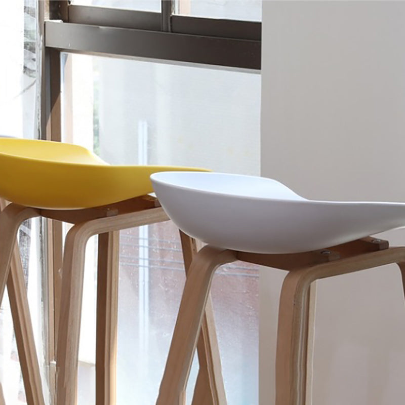 Moderner Stuhl mit Massivholz -Bar mit Fußstütze mit einem Bistro -Bistro -Hocker von Fußstützen 30 Zoll
