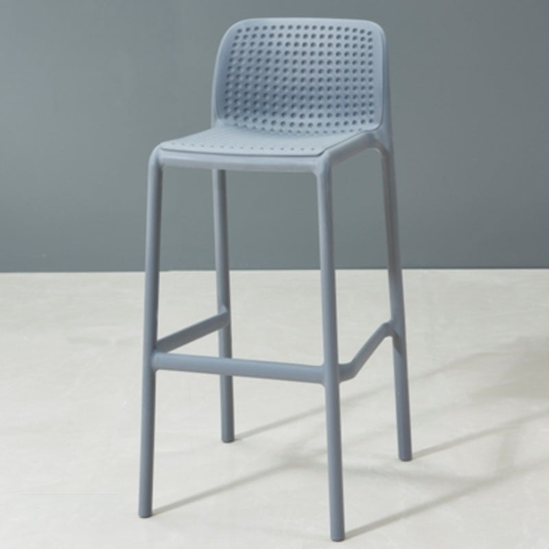 Sgabello da bar in plastica moderno sgabello da banco posteriore senza braccio con sedile di plastica e pedale