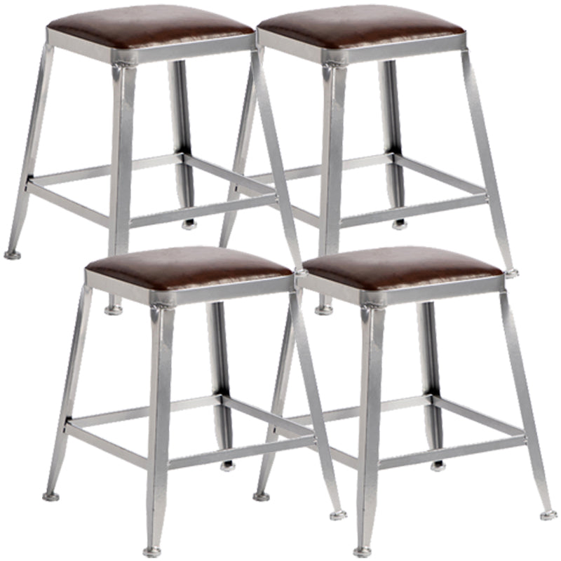 Taburete de bar moderno sin brazos, de hierro, para restaurante, con cojín y pedal de cuero