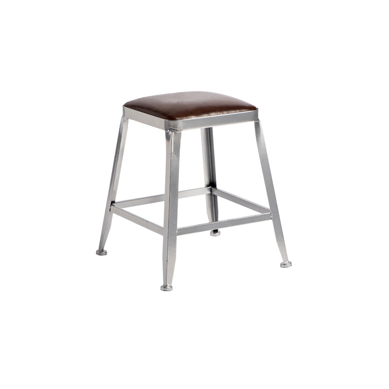 Taburete de bar moderno sin brazos, de hierro, para restaurante, con cojín y pedal de cuero