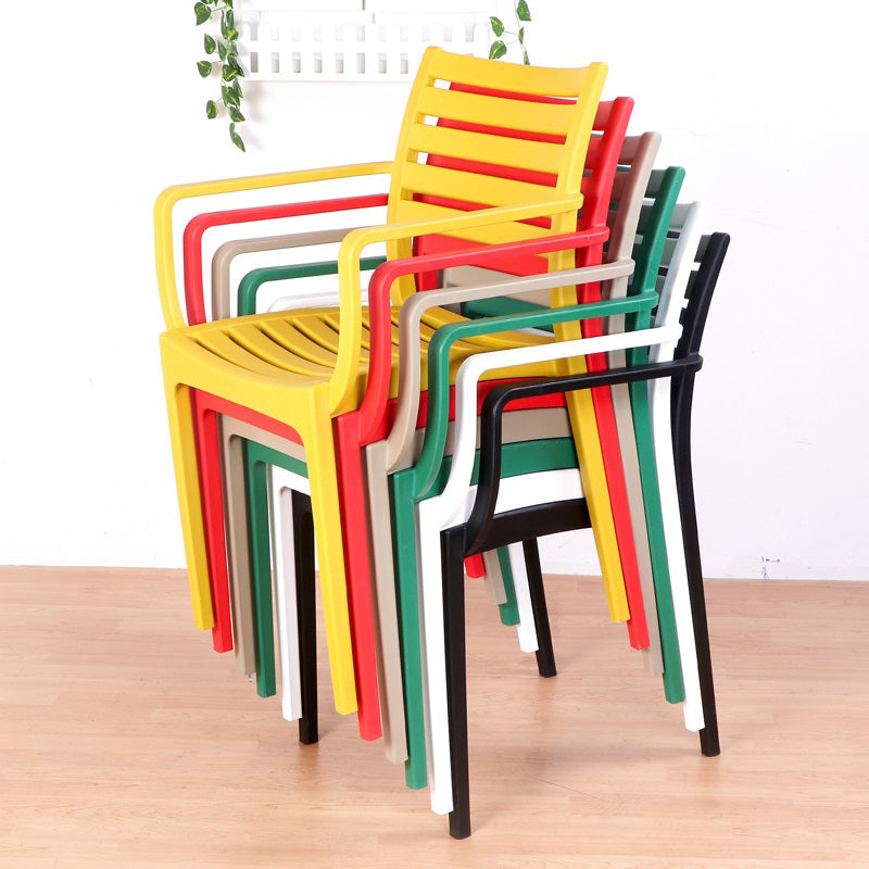 Sillas de comedor contemporáneas Silla lateral con brazo de comedor con patas de plástico