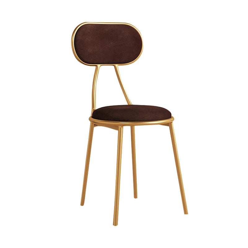 Silla lateral tapizada de diseño nórdico con respaldo abierto