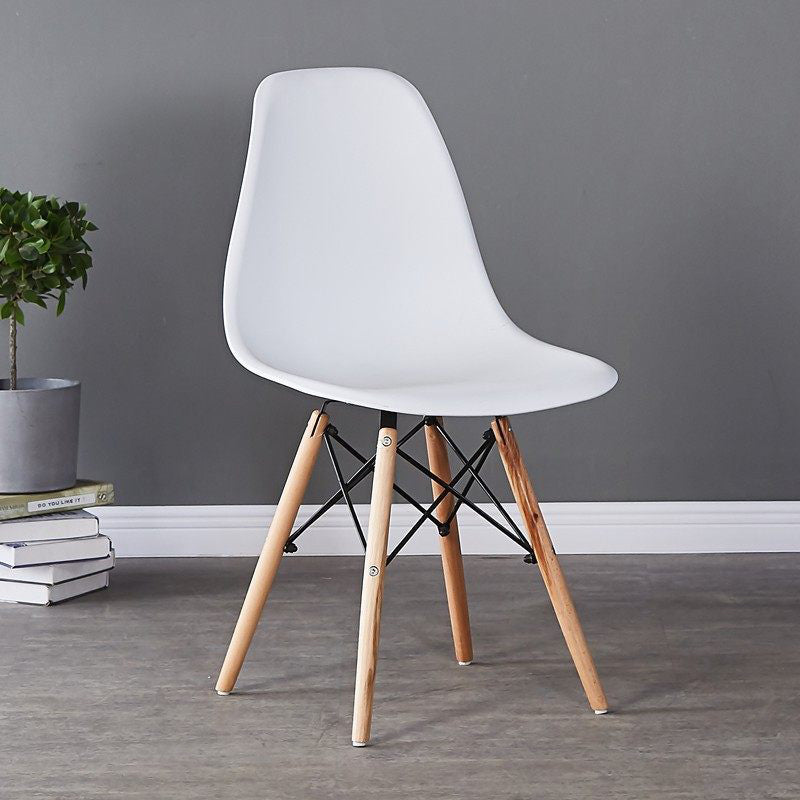 Silla de comedor de cocina escandinava de madera sólida sólida