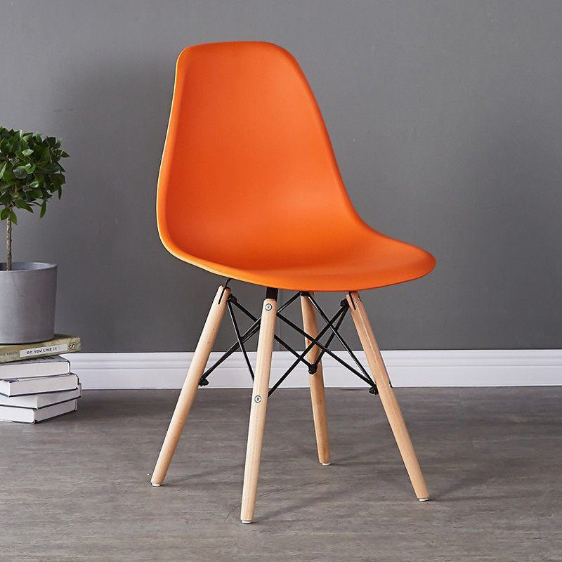 Silla de comedor de cocina escandinava de madera sólida sólida