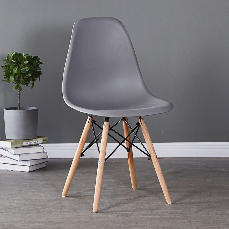 Silla de comedor de cocina escandinava de madera sólida sólida