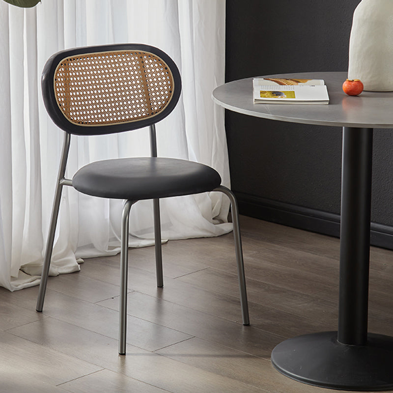 La imitación de cuero del diseño industrial que cena las sillas abre la silla lateral trasera