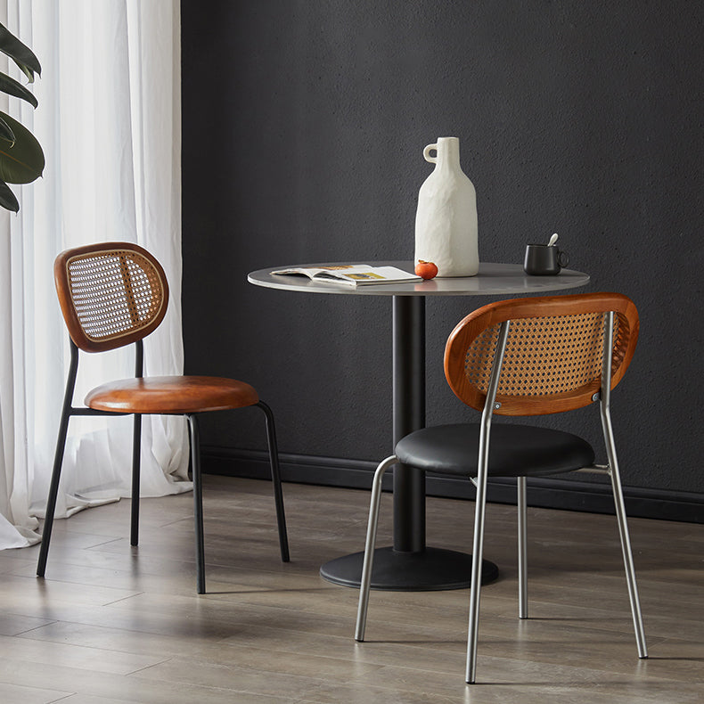 La imitación de cuero del diseño industrial que cena las sillas abre la silla lateral trasera
