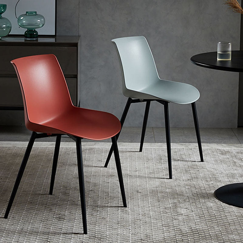 Sillas de comedor estilo moderno Silla auxiliar sin brazos con patas de metal