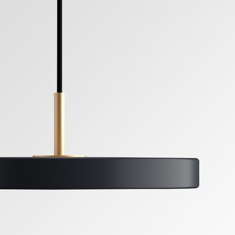 Éclairage suspendu de forme de cercle Métal de style moderne 1 lampe suspendue légère pour chambre à coucher